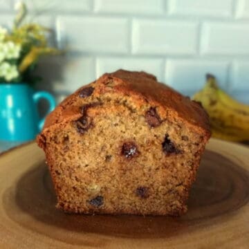 Banana bread with chocolate chips