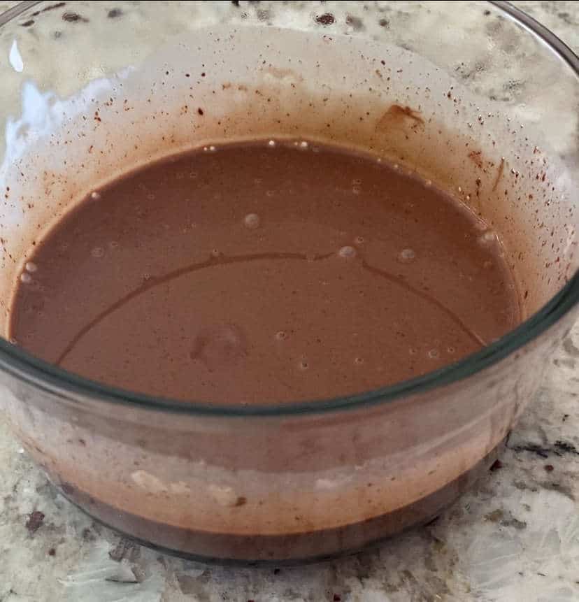 Chocolate and Nutella sauce