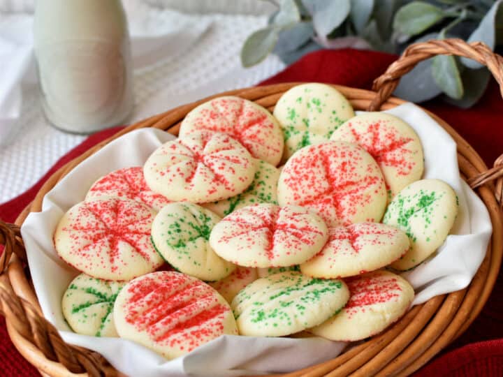 3-ingredient shortbread cookies in a basket
