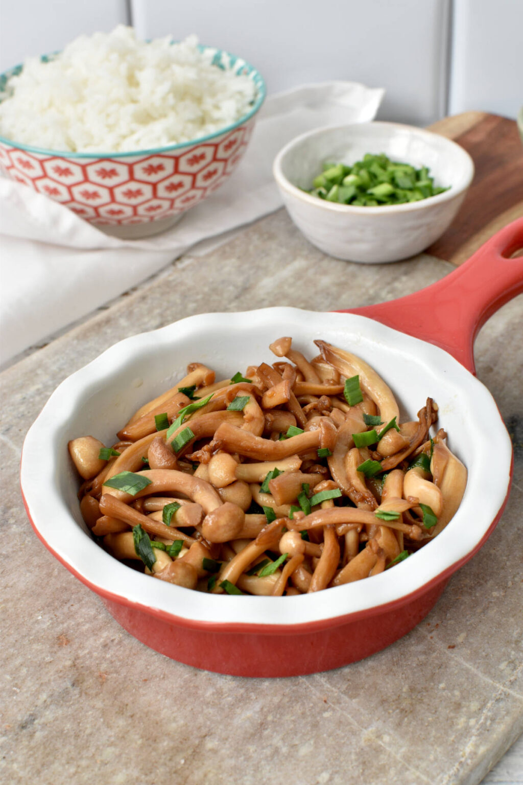 Shimeji na Manteiga Simple Living Recipes